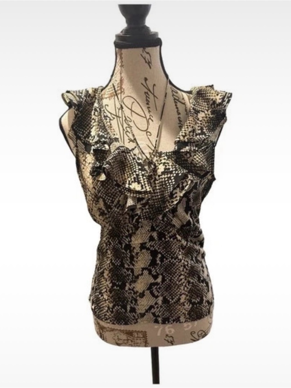 Rampage Ruffled Snake-Print Sleeveless Top in Black and Cream, M